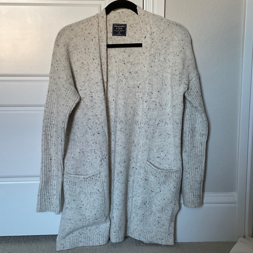 Abercrombie & Fitch Cream Sweater